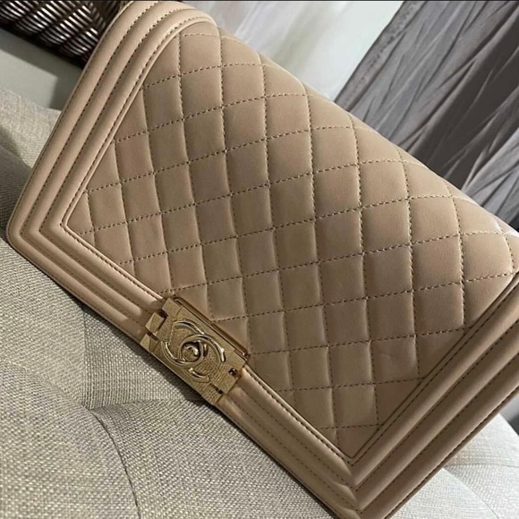 CHANEL medium boy bag - Picture 8 of 8